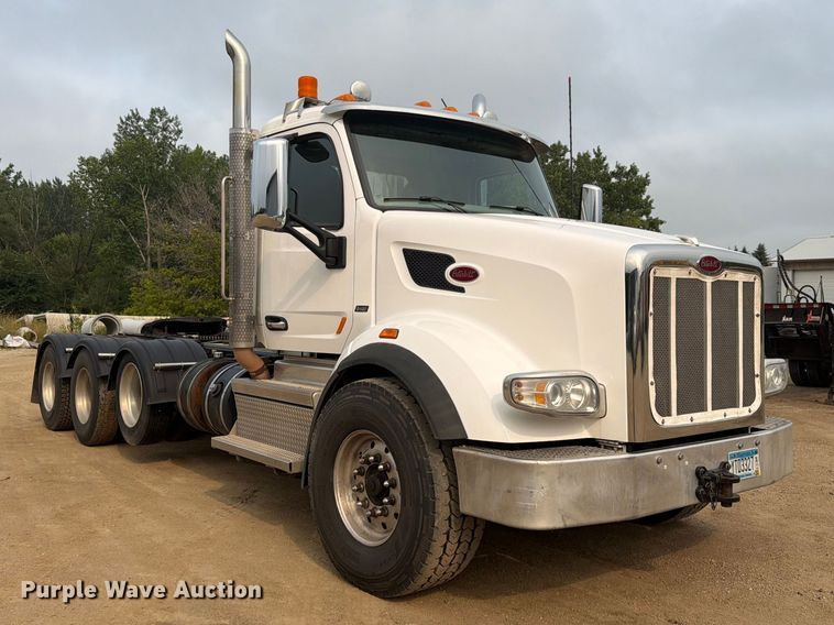 2019 Peterbilt 567 Semi Truck - photo 3