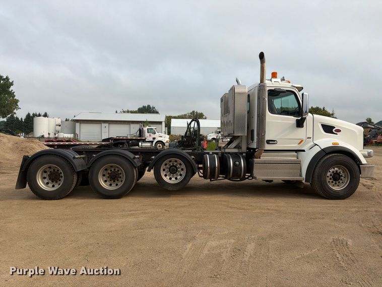 2019 Peterbilt 567 Semi Truck - photo 4
