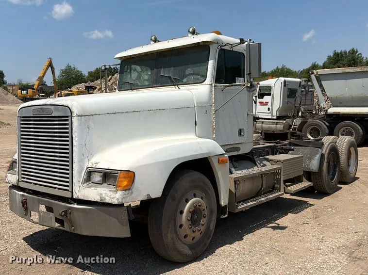 1996 Freightliner FLD