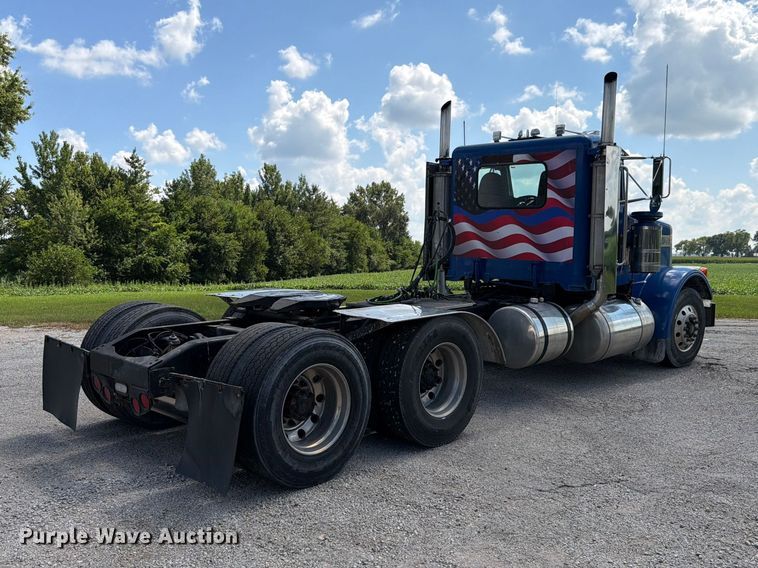 1996 Peterbilt 378 Semi Truck - photo 5