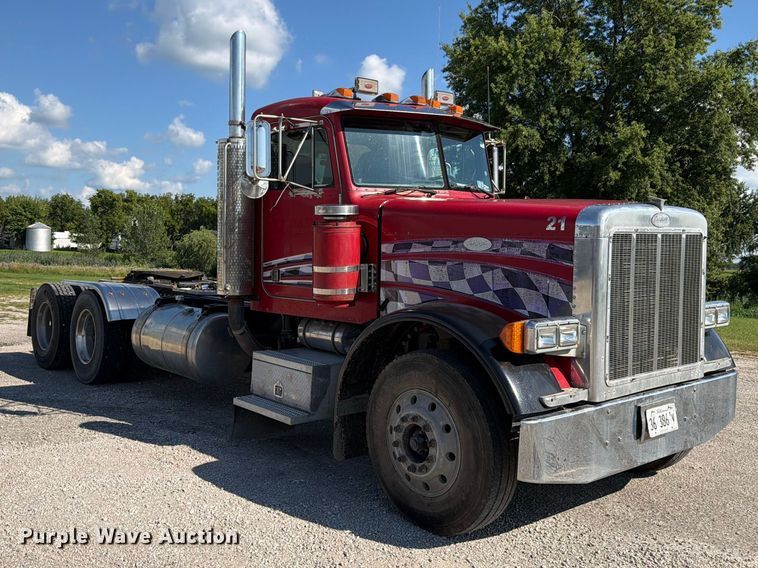 1994 Peterbilt 379 Semi Truck - photo 3