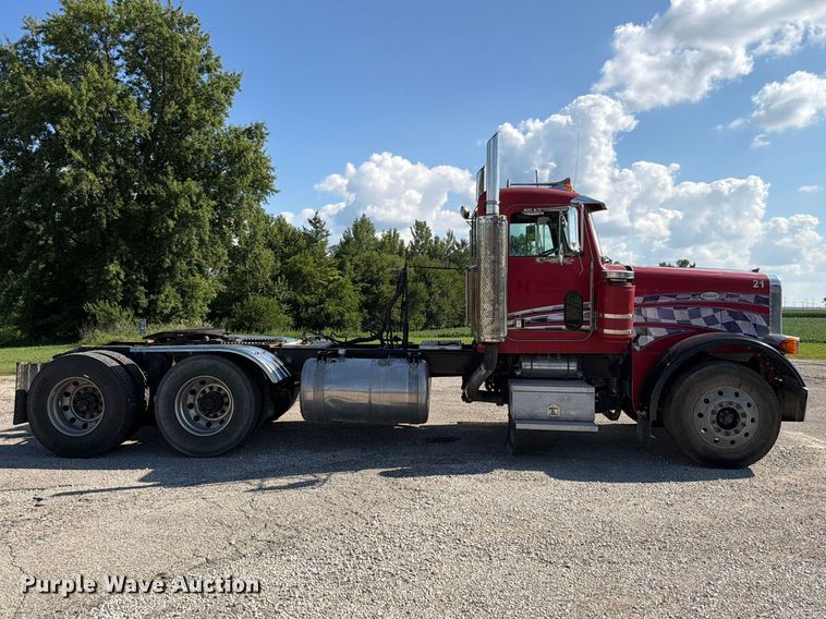 1994 Peterbilt 379 Semi Truck - photo 4