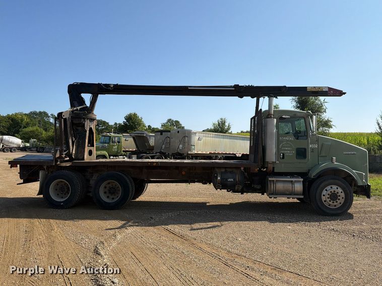 2003 Kenworth T800 Crane Truck - photo 4