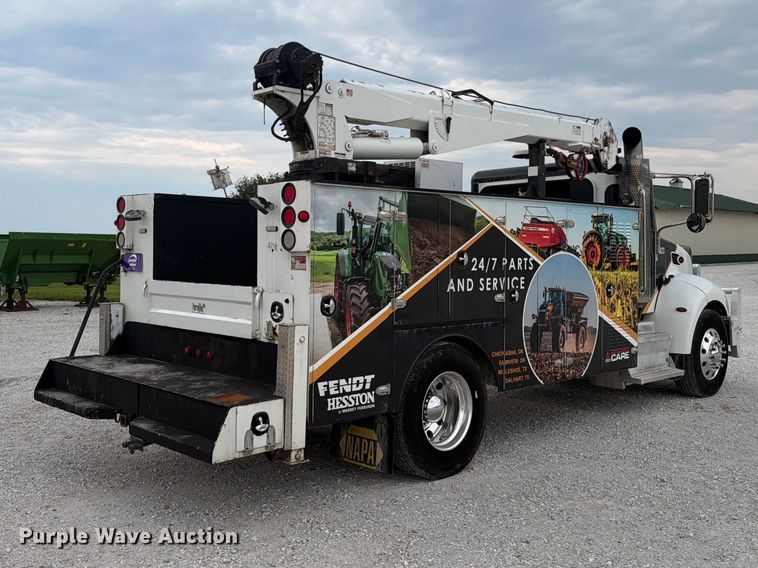 2010 Peterbilt 337 Utility / Service Truck - photo 5