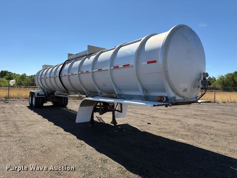 1976 Fruehauf Tank Trailer - photo 3