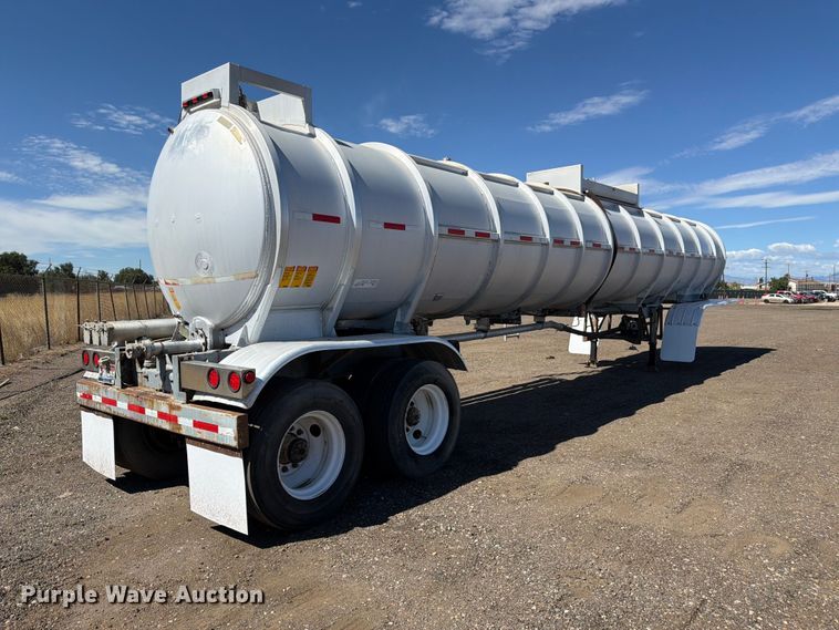 1976 Fruehauf Tank Trailer - photo 5