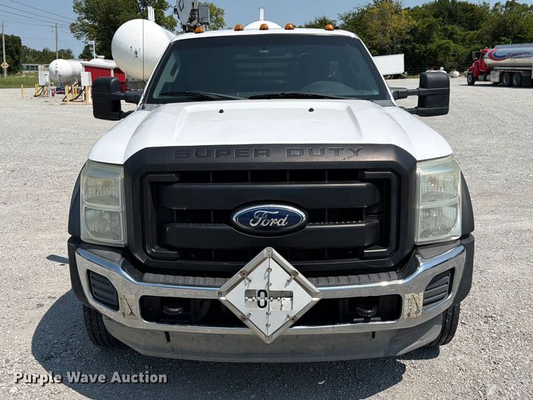 2012 Ford F550 Super Duty Flatbed Truck - photo 2