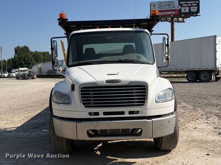 2012 Freightliner Business Class M2 106 Rollback Truck - photo 2