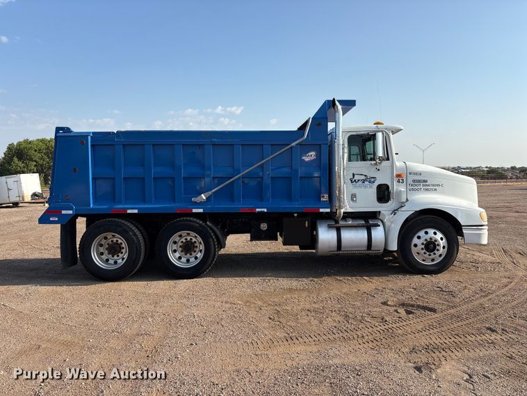 1999 International 9100 Dump Truck - photo 4