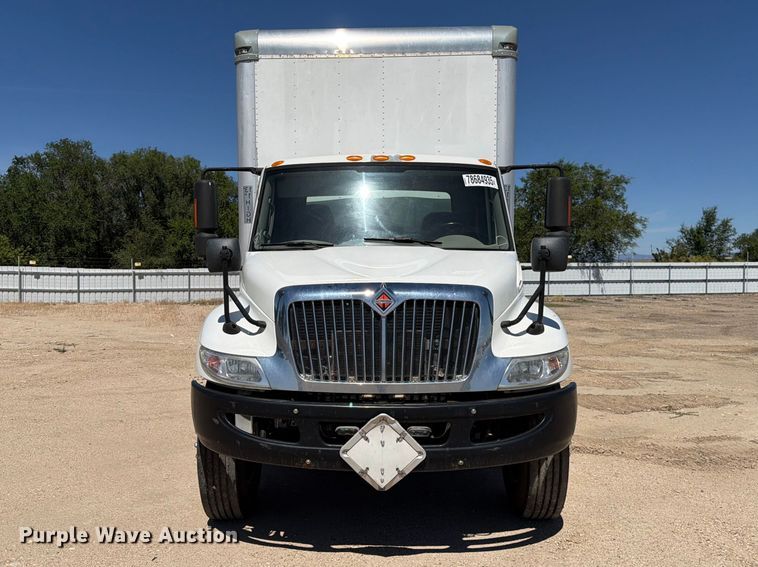2019 International MA025 Box Truck - photo 2