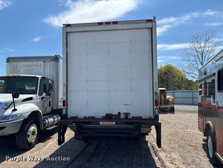 2019 International 4300 Box Truck - photo 5