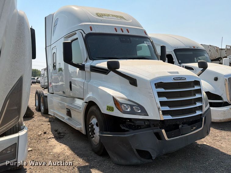 2023 Freightliner Cascadia Semi Truck - photo 3