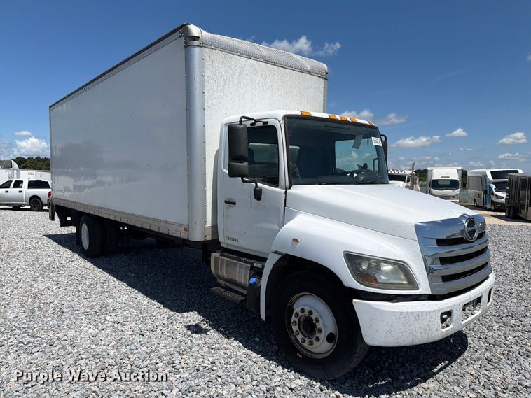 2018 Hino Box Truck - photo 3