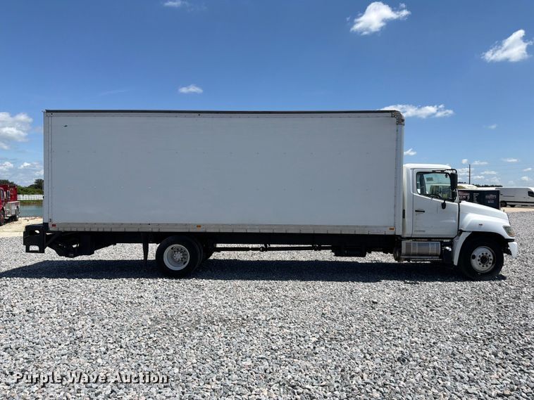 2018 Hino Box Truck - photo 4