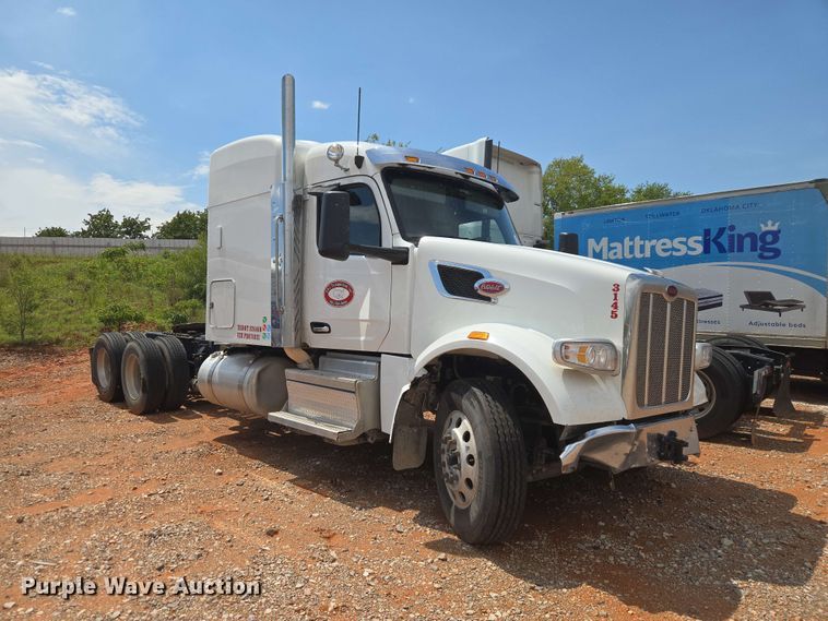 2023 Peterbilt 567 Semi Truck - photo 3