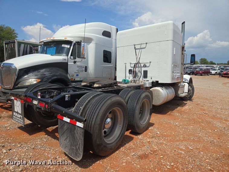 2023 Peterbilt 567 Semi Truck - photo 5