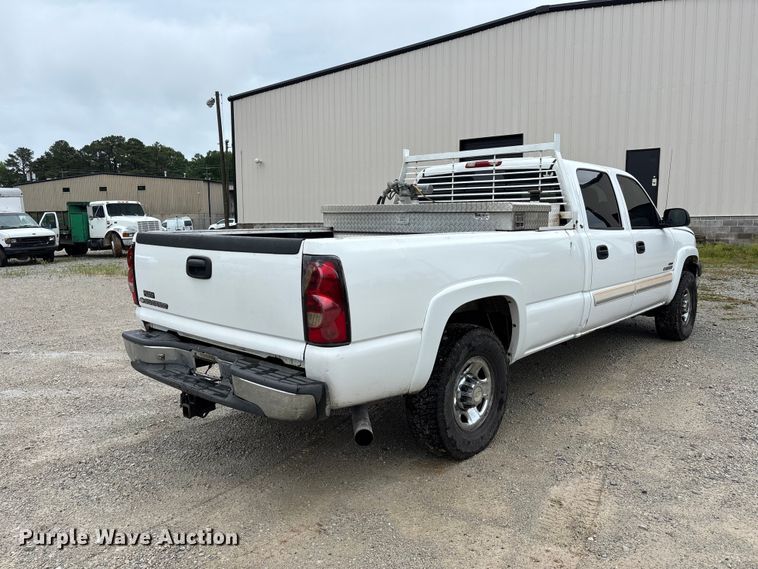 2007 Chevrolet Silverado 2500HD Crew Cab Pickup Truck - photo 5