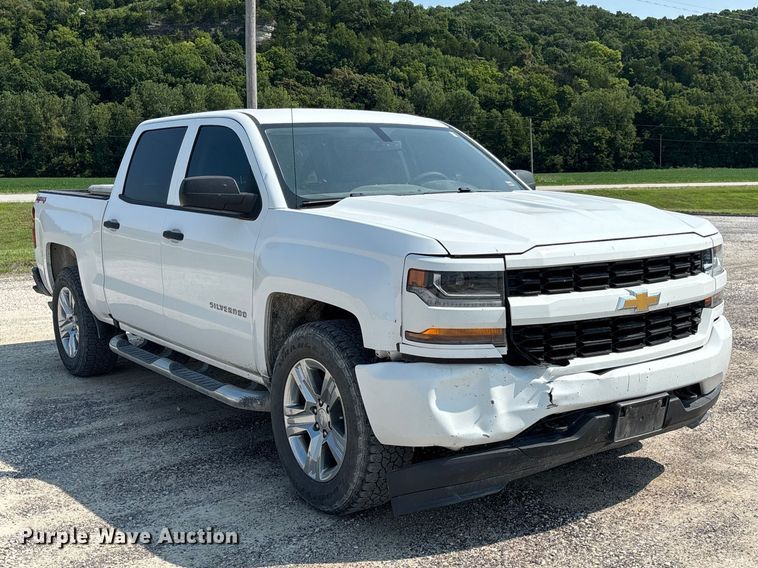 2018 Chevrolet Silverado 1500 Crew Cab Pickup Truck - photo 3