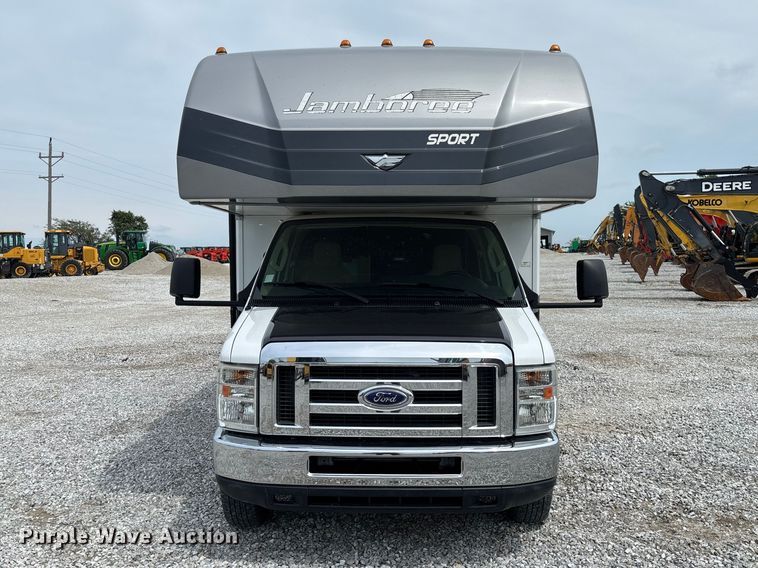 2012 Ford E450 Super Duty Fleetwood Jamboree RV - photo 2