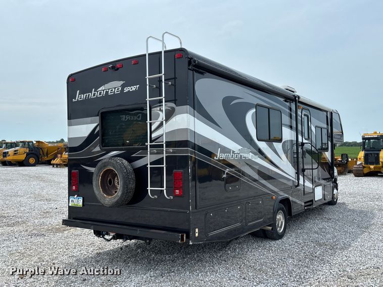 2012 Ford E450 Super Duty Fleetwood Jamboree RV - photo 5