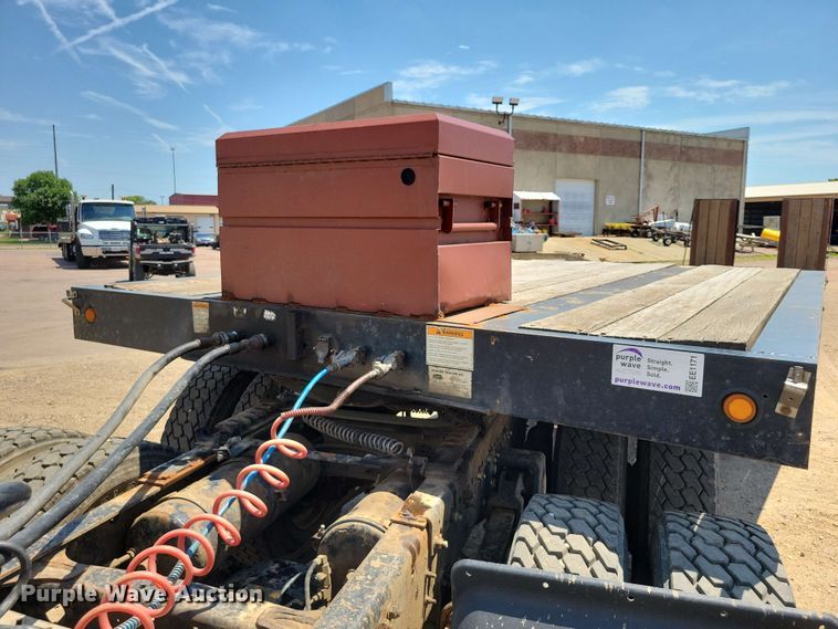 2010 Etnyre Equipment Trailer - photo 2