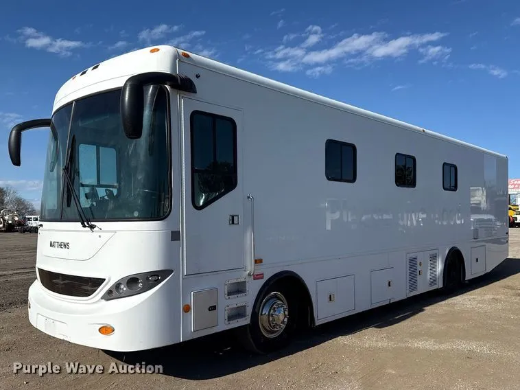 2014 Thomas Built MVP Blood Donation Bus