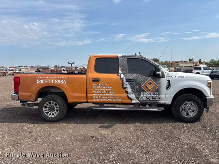 2019 Ford F250 Super Duty Crew Cab Pickup Truck - photo 4
