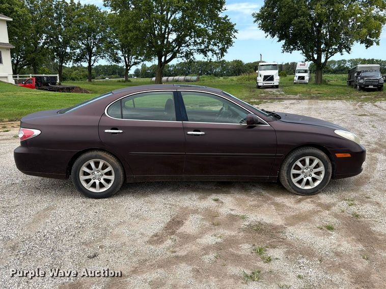 2002 Lexus 300ES - photo 4