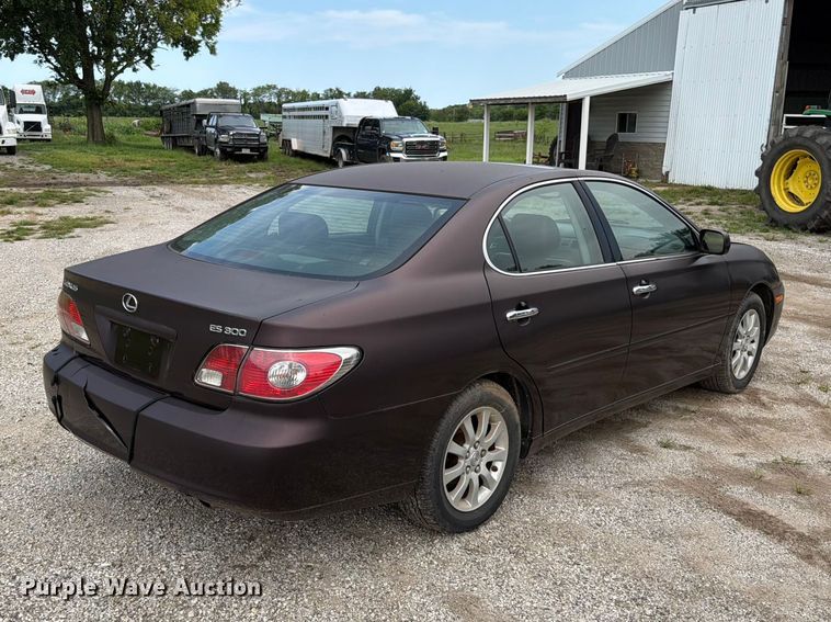 2002 Lexus 300ES - photo 5
