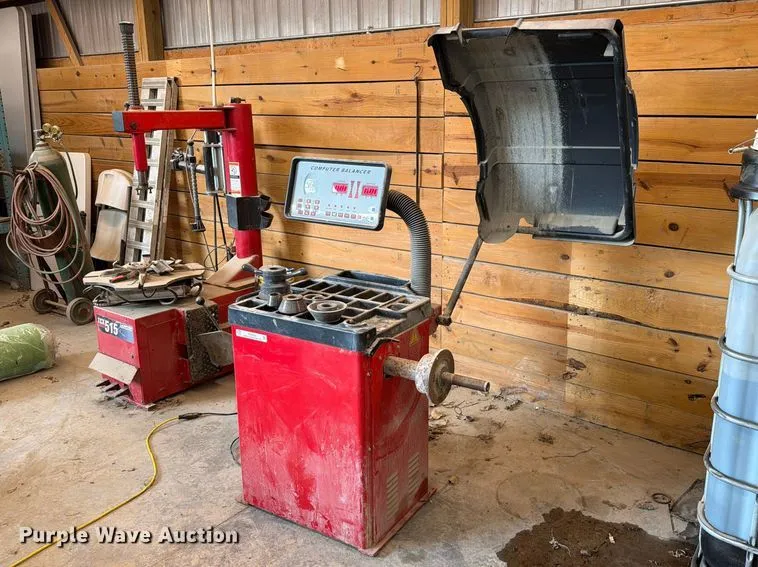 Tuxedo WB-953 Wheel Balancer
