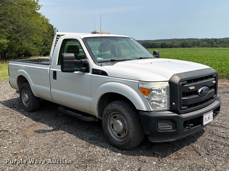 2012 Ford F250 Super Duty XL Pickup Truck - photo 3