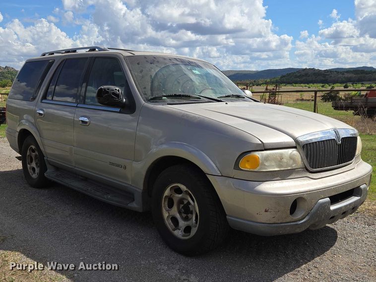 2001 Lincoln Navigator SUV - photo 3