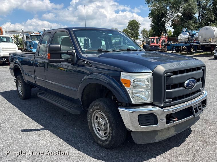 2014 Ford F250 Super Duty Ext. Cab Pickup Truck - photo 3