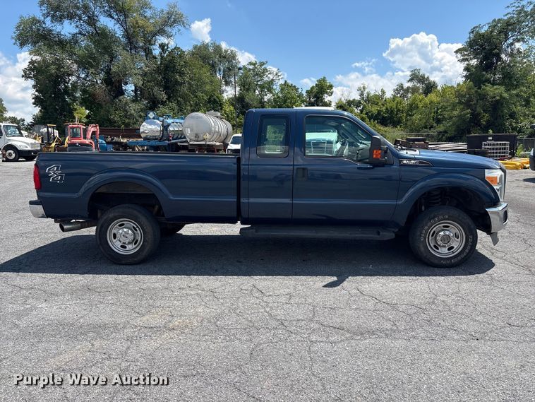 2014 Ford F250 Super Duty Ext. Cab Pickup Truck - photo 4
