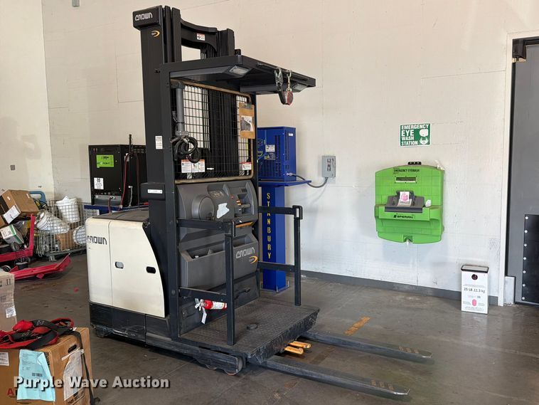 2019 Crown SP3520-30 Order Picker - photo 3