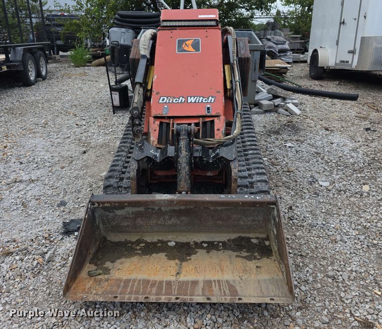 2018 Ditch Witch SK1550 Compact Utility Loader - photo 2