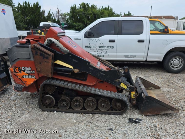 2018 Ditch Witch SK1550 Compact Utility Loader - photo 4