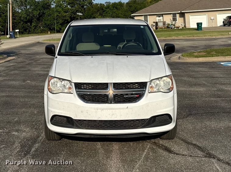 2015 Dodge Grand Caravan Handicap Accessible Van - photo 2