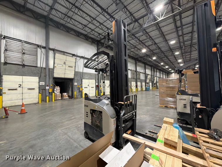 2019 Crown RM6025-45 Reach Truck - photo 3