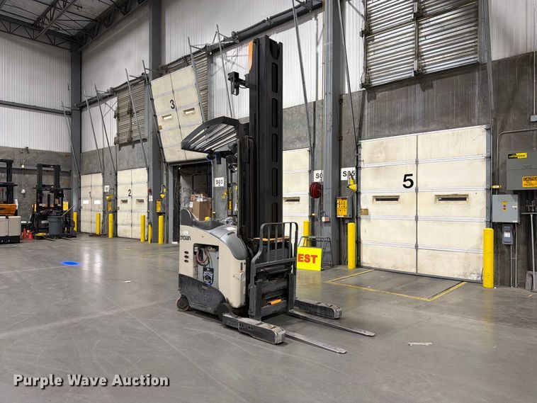 2019 Crown RM6025-45 Reach Truck - photo 3