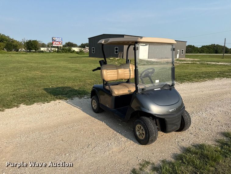 EZ-GO RXV Elite Golf Cart - photo 3