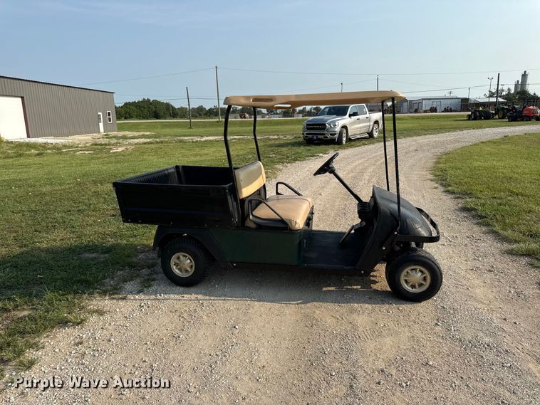 EZ-GO Golf Cart - photo 4