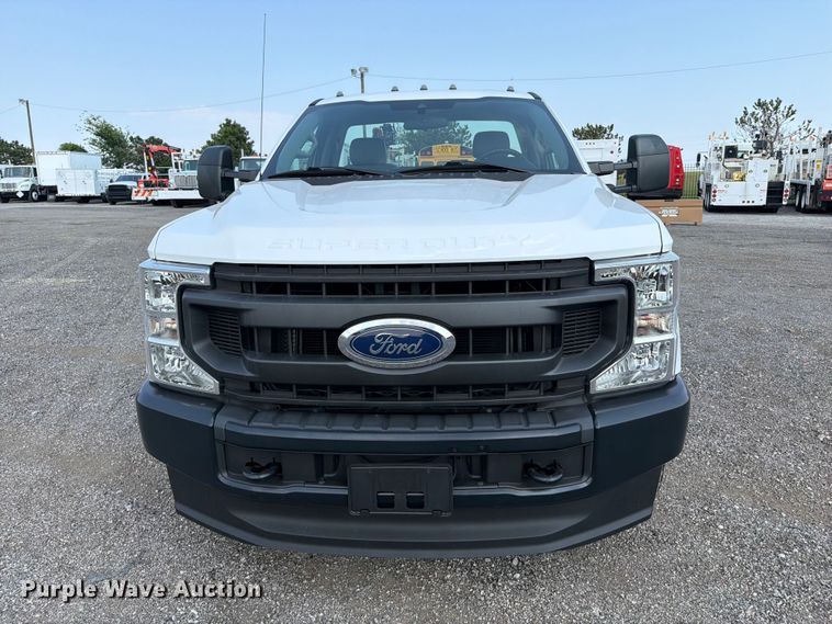 2020 Ford F350 Super Duty Pickup Truck Cab And Chassis - photo 2