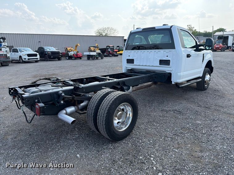2020 Ford F350 Super Duty Pickup Truck Cab And Chassis - photo 5