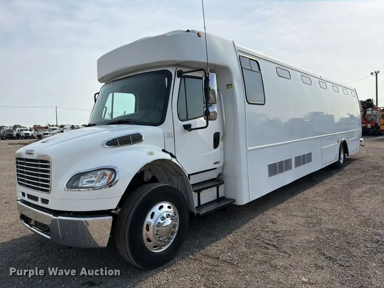 2009 Freightliner Business Class M2 Bus