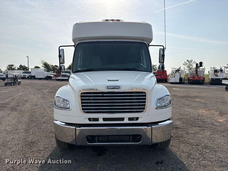 2009 Freightliner Business Class M2 Bus - photo 2