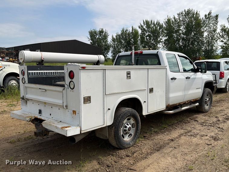 2015 GMC Sierra 2500HD Ext. Cab Utility Bed Pickup Truck - photo 5