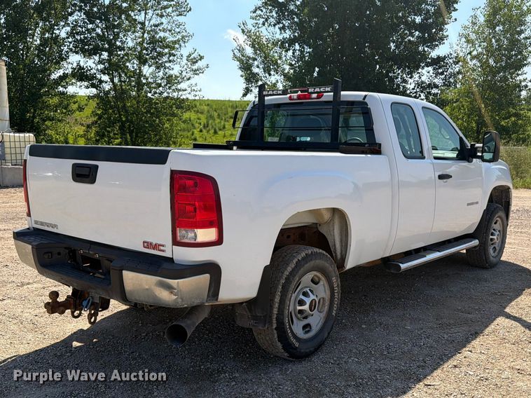 2011 GMC Sierra 2500HD Ext. Cab Pickup Truck - photo 5