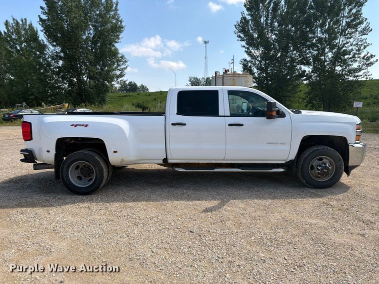 2016 Chevrolet Silverado 3500HD Crew Cab Pickup Truck - photo 4