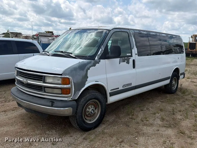 1999 Chevrolet Express 3500 Van